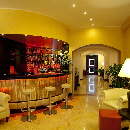 Hotel Silver Milano Esterno foto