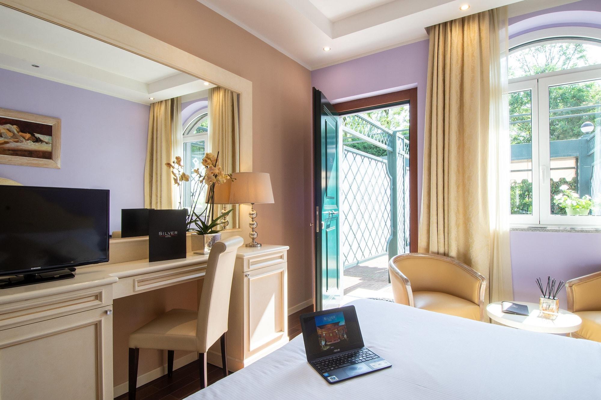 Hotel Silver Milano Esterno foto